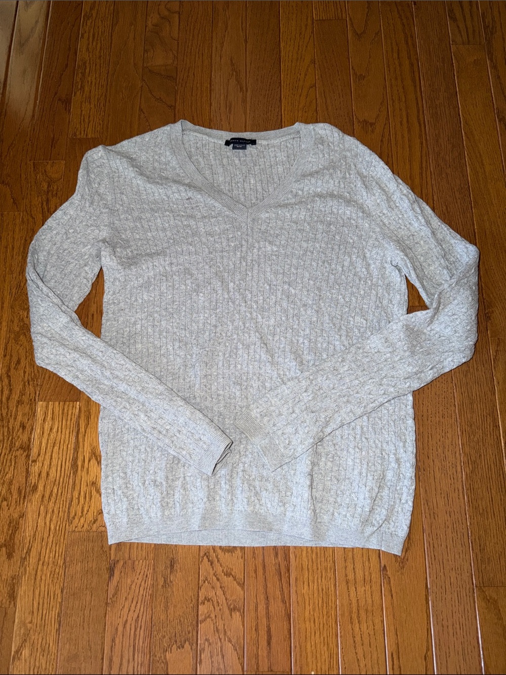 Tommy Hilfiger Heather Light Gray V-Neck Cable Knit Sweater